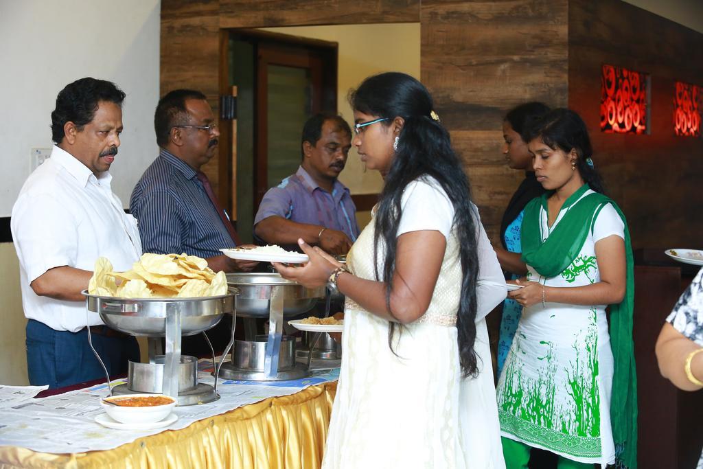Qik Stay @ S.K. Continental Mysore Eksteriør bilde