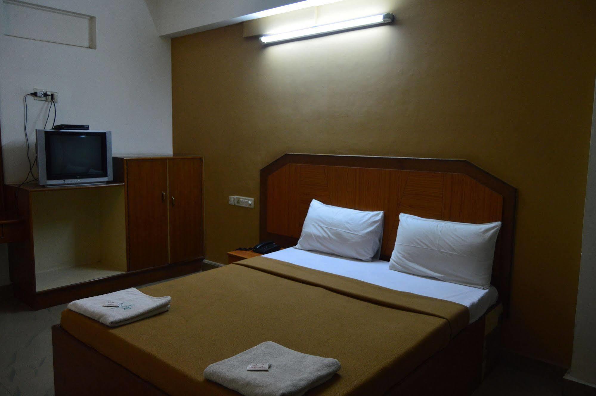 Qik Stay @ S.K. Continental Mysore Eksteriør bilde